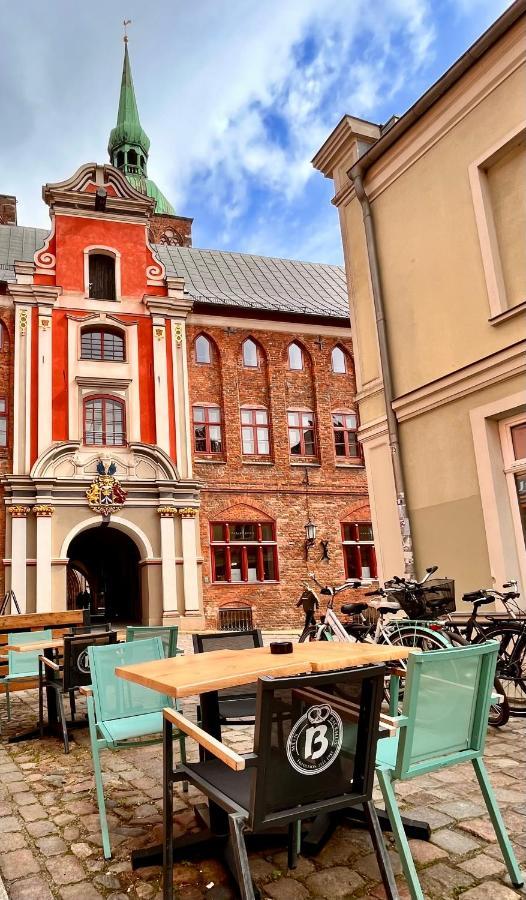 Pension Altstadt Moench In Top Lage Preis Inclusive 5 Prozent Bettensteuer Und Fruehstueck Stralsund Eksteriør bilde